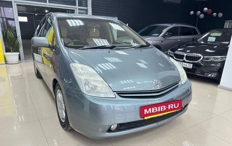Toyota Prius, 2005 год, 690 000 рублей, 3 фотография