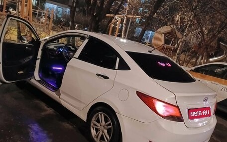 Hyundai Solaris II рестайлинг, 2014 год, 439 000 рублей, 1 фотография