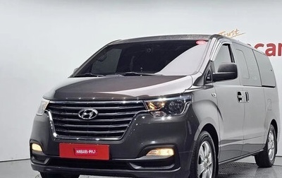 Hyundai Grand Starex Grand Starex I рестайлинг 2, 2021 год, 2 400 000 рублей, 1 фотография