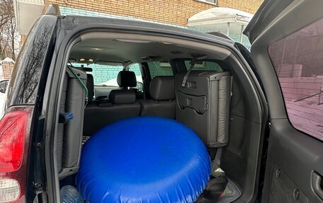 Toyota Land Cruiser Prado 120 рестайлинг, 2008 год, 2 650 000 рублей, 9 фотография