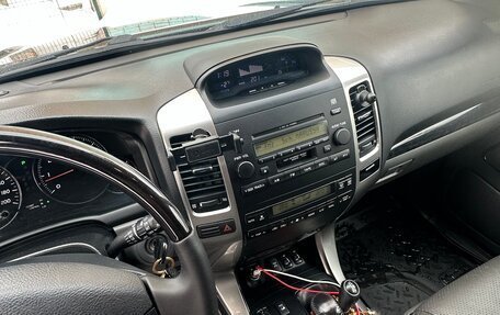 Toyota Land Cruiser Prado 120 рестайлинг, 2008 год, 2 650 000 рублей, 6 фотография