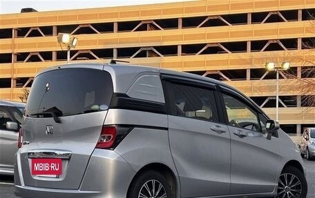 Honda Freed I, 2016 год, 987 000 рублей, 4 фотография