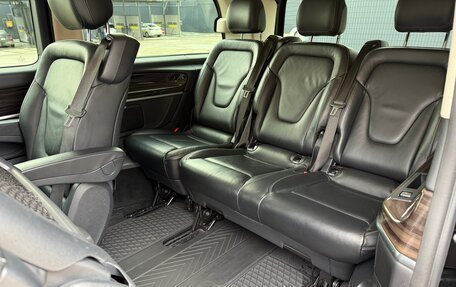 Mercedes-Benz V-Класс, 2017 год, 4 950 000 рублей, 10 фотография