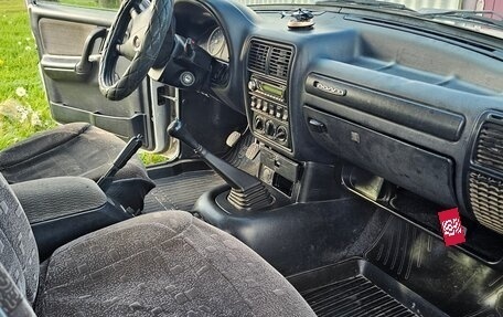 ГАЗ 31105 «Волга», 2007 год, 260 000 рублей, 6 фотография