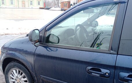 Chrysler Town & Country IV, 2003 год, 500 000 рублей, 9 фотография