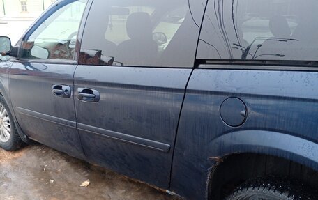 Chrysler Town & Country IV, 2003 год, 500 000 рублей, 8 фотография