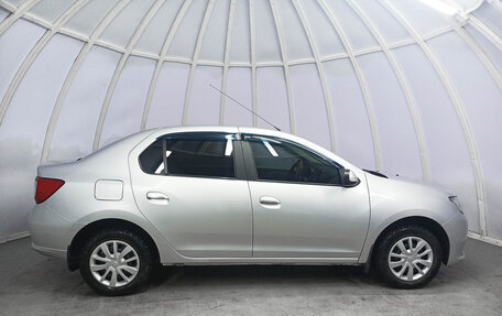 Renault Logan II, 2017 год, 840 000 рублей, 5 фотография