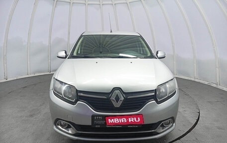 Renault Logan II, 2017 год, 840 000 рублей, 2 фотография