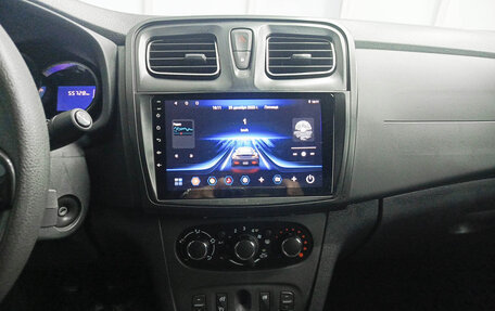 Renault Logan II, 2017 год, 840 000 рублей, 18 фотография