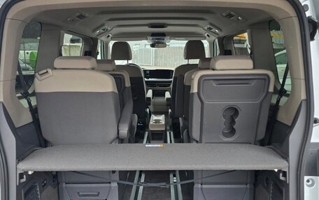 Volkswagen Multivan, 2022 год, 4 100 000 рублей, 10 фотография