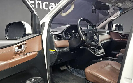 Hyundai Grand Starex Grand Starex I рестайлинг 2, 2021 год, 2 590 000 рублей, 4 фотография