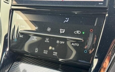 Toyota Harrier, 2018 год, 1 990 000 рублей, 18 фотография