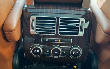 Land Rover Range Rover IV рестайлинг, 2014 год, 3 950 000 рублей, 14 фотография