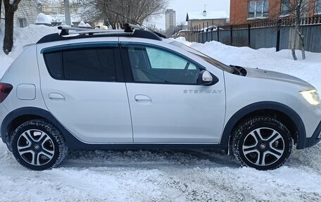 Renault Sandero II рестайлинг, 2019 год, 1 000 000 рублей, 7 фотография