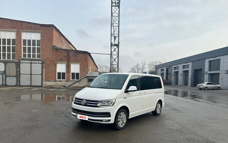 Volkswagen Multivan T6 рестайлинг, 2015 год, 2 800 000 рублей, 4 фотография