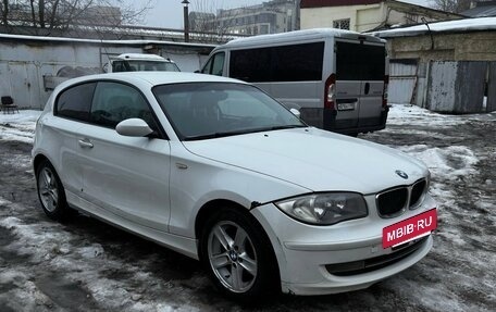 BMW 1 серия, 2008 год, 600 000 рублей, 4 фотография