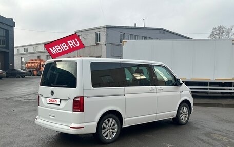 Volkswagen Multivan T6 рестайлинг, 2015 год, 2 800 000 рублей, 7 фотография