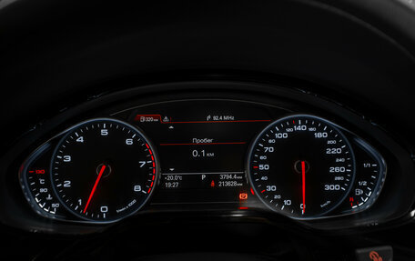 Audi A8, 2015 год, 2 480 000 рублей, 12 фотография