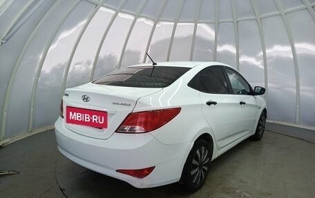 Hyundai Solaris II рестайлинг, 2015 год, 840 000 рублей, 5 фотография