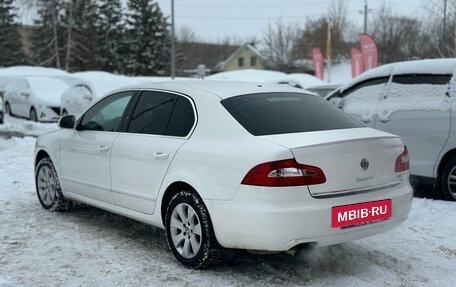 Skoda Superb III рестайлинг, 2012 год, 1 000 000 рублей, 5 фотография