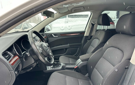 Skoda Superb III рестайлинг, 2012 год, 1 000 000 рублей, 12 фотография