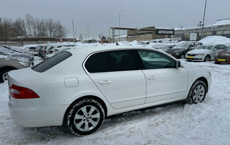 Skoda Superb III рестайлинг, 2012 год, 1 000 000 рублей, 8 фотография