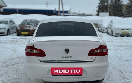 Skoda Superb III рестайлинг, 2012 год, 1 000 000 рублей, 6 фотография