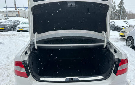 Skoda Superb III рестайлинг, 2012 год, 1 000 000 рублей, 27 фотография