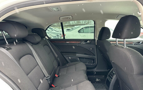 Skoda Superb III рестайлинг, 2012 год, 1 000 000 рублей, 29 фотография