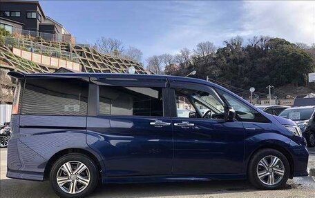 Honda Stepwgn IV, 2017 год, 1 890 000 рублей, 6 фотография