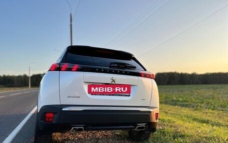 Peugeot 2008 II, 2021 год, 2 200 000 рублей, 4 фотография