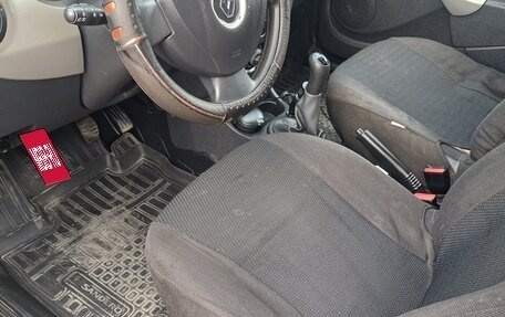 Renault Sandero I, 2012 год, 530 000 рублей, 3 фотография