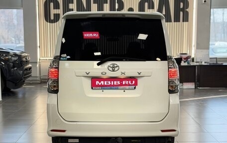 Toyota Voxy II, 2008 год, 1 195 000 рублей, 4 фотография