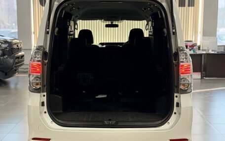 Toyota Voxy II, 2008 год, 1 195 000 рублей, 16 фотография