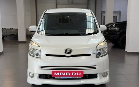 Toyota Voxy II, 2008 год, 1 195 000 рублей, 8 фотография