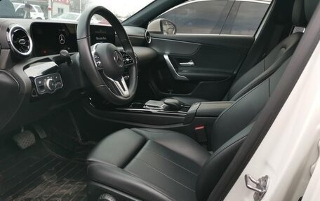 Mercedes-Benz A-Класс, 2023 год, 1 910 000 рублей, 7 фотография