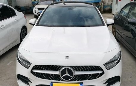 Mercedes-Benz A-Класс, 2023 год, 1 910 000 рублей, 2 фотография