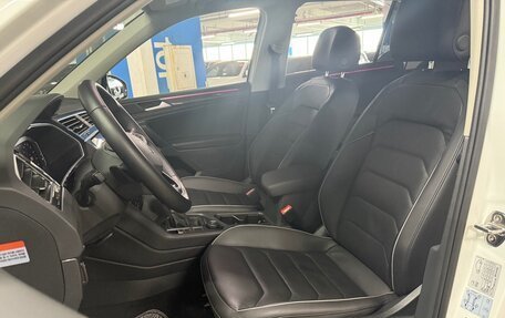 Volkswagen Tiguan II, 2023 год, 2 720 000 рублей, 8 фотография