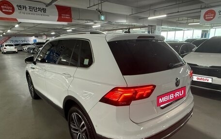 Volkswagen Tiguan II, 2023 год, 2 720 000 рублей, 5 фотография