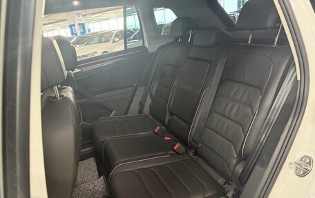 Volkswagen Tiguan II, 2023 год, 2 720 000 рублей, 9 фотография