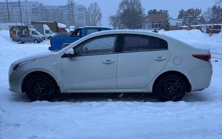 KIA Rio IV, 2017 год, 1 255 000 рублей, 4 фотография