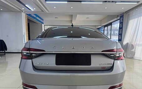 Skoda Superb III рестайлинг, 2022 год, 2 232 000 рублей, 5 фотография