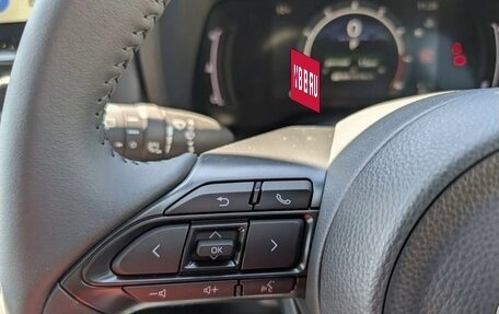 Toyota Sienta, 2023 год, 1 430 000 рублей, 13 фотография