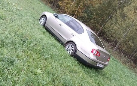 Volkswagen Passat B6, 2008 год, 525 000 рублей, 2 фотография