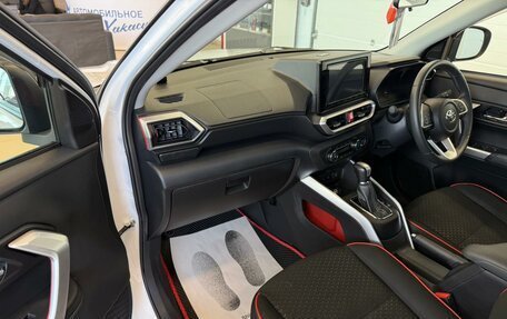 Toyota Raize I, 2020 год, 1 749 999 рублей, 12 фотография