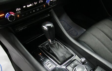 Mazda 6, 2019 год, 1 947 000 рублей, 25 фотография