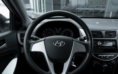 Hyundai Solaris II рестайлинг, 2013 год, 825 000 рублей, 10 фотография