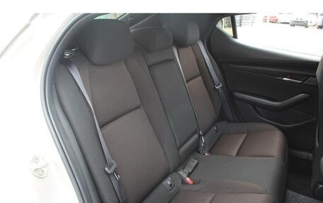 Mazda 3, 2023 год, 1 000 000 рублей, 14 фотография