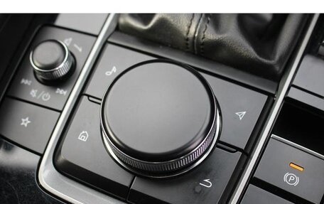 Mazda 3, 2023 год, 1 000 000 рублей, 10 фотография