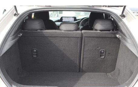 Mazda 3, 2023 год, 1 000 000 рублей, 16 фотография